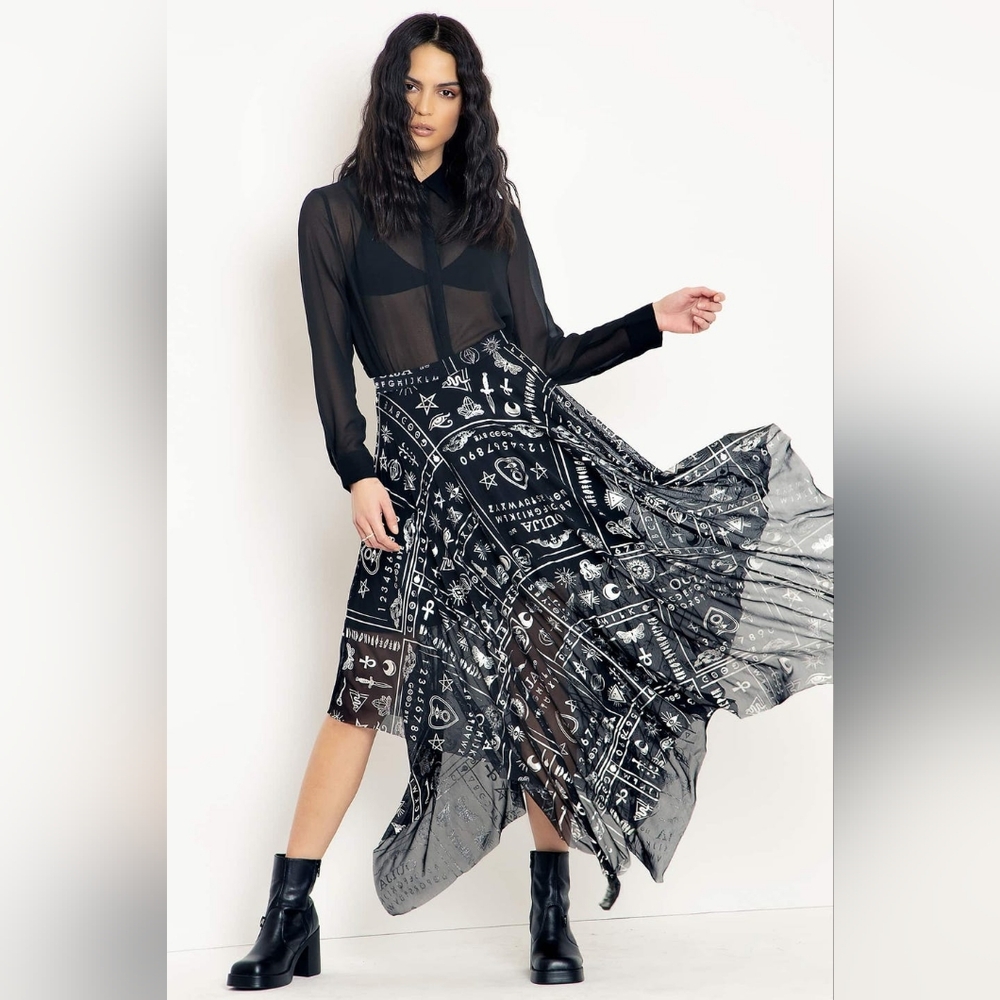 NWT! Blackmilk Ouija Handkerchief Skirt M - Picture 1 of 4